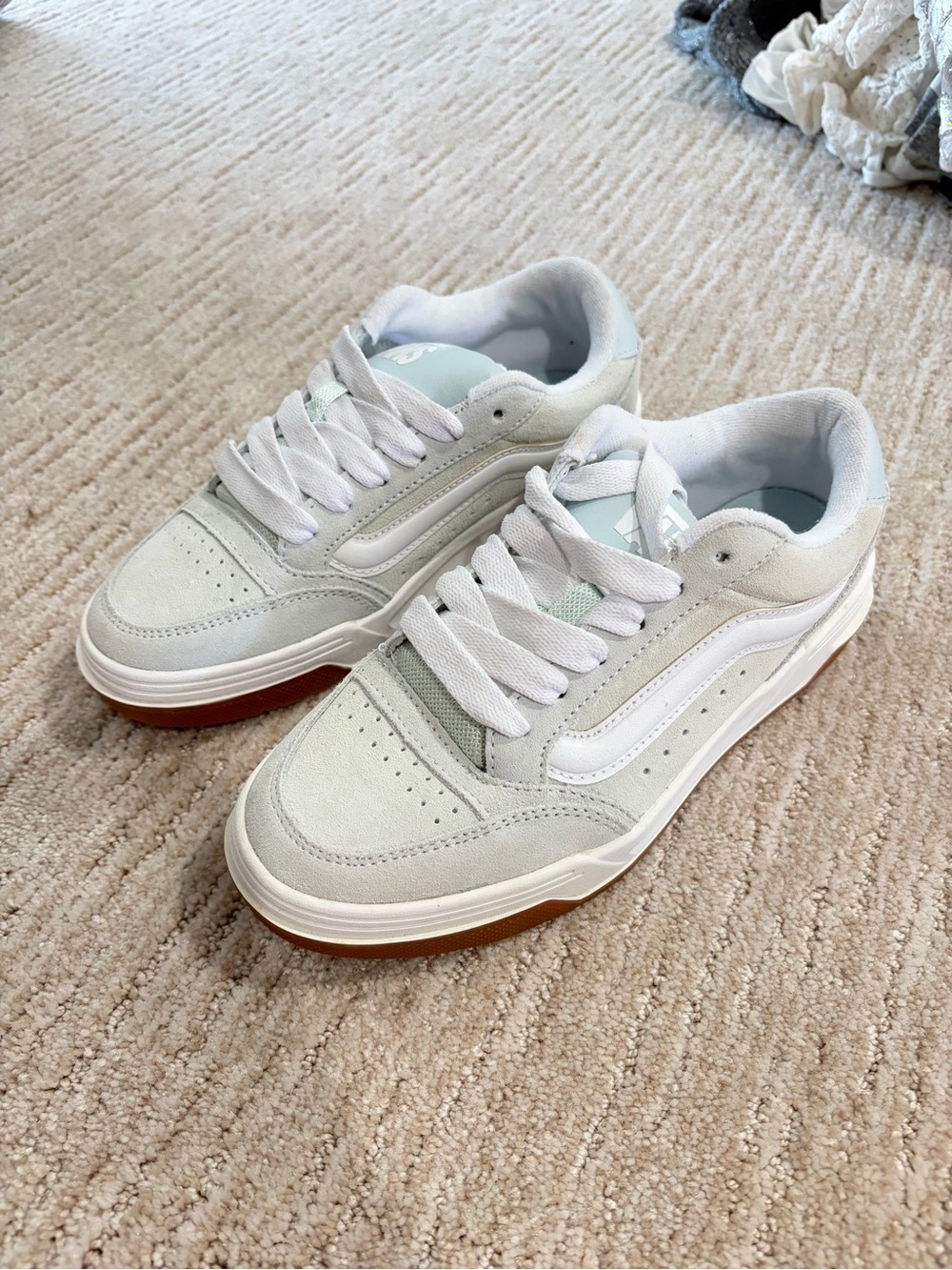 Vans women’s' Low-Top Skate Shoes

Size kids 5.5
Fit women’s 7.5